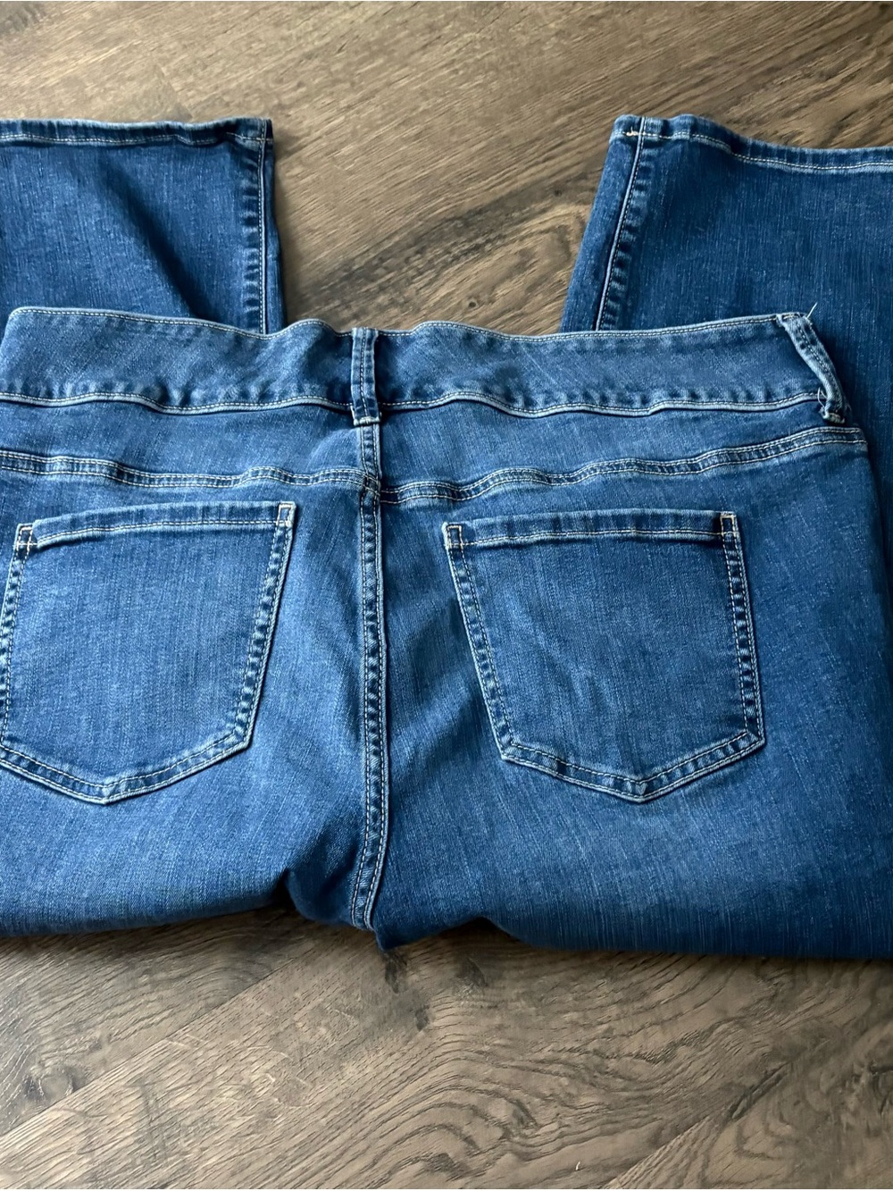 TORRID Super Soft Crop Jeggings - Picture 3 of 8